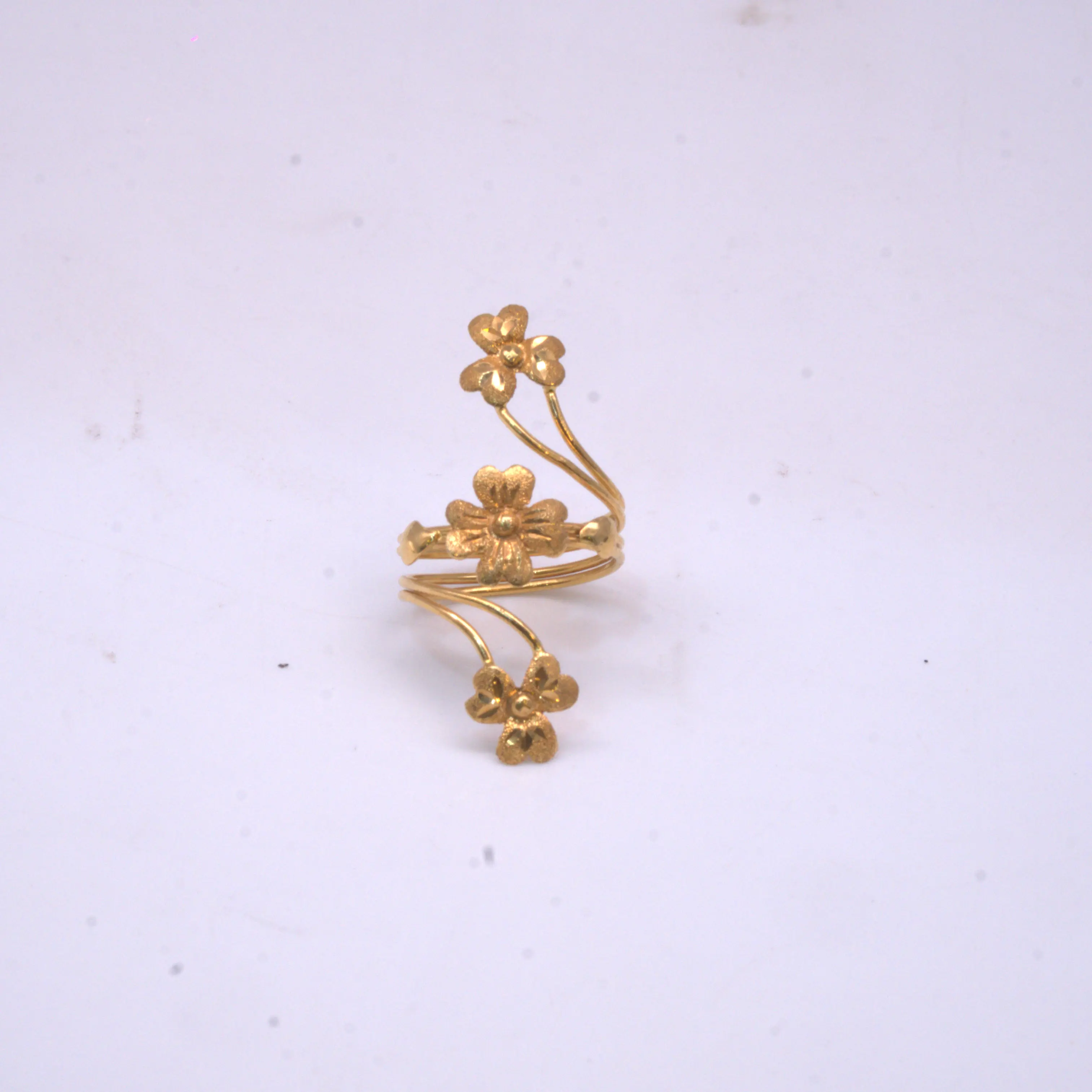 Long Flower Gold Ring